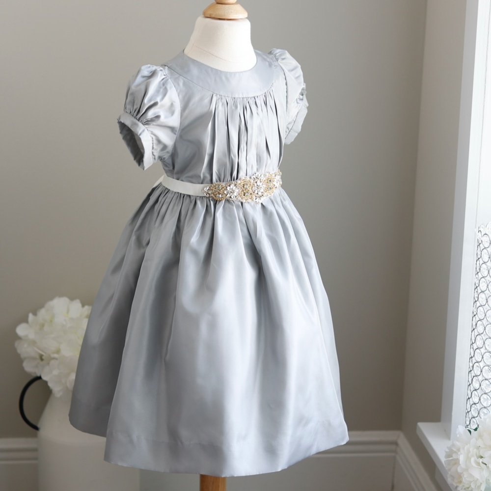 Strasburg Dress Silver Taffeta Girls Special Occasion Flower Girl Size 5 NWOT